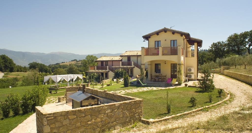 Aparthotel Borgo Le Capannelle à Castel Ritaldi Extérieur photo