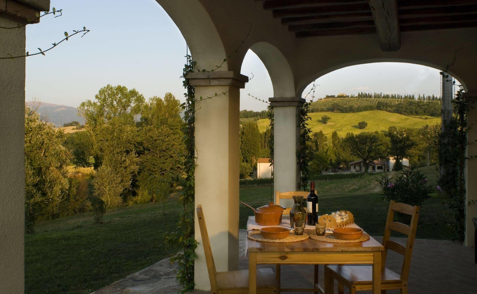 Aparthotel Borgo Le Capannelle à Castel Ritaldi Extérieur photo
